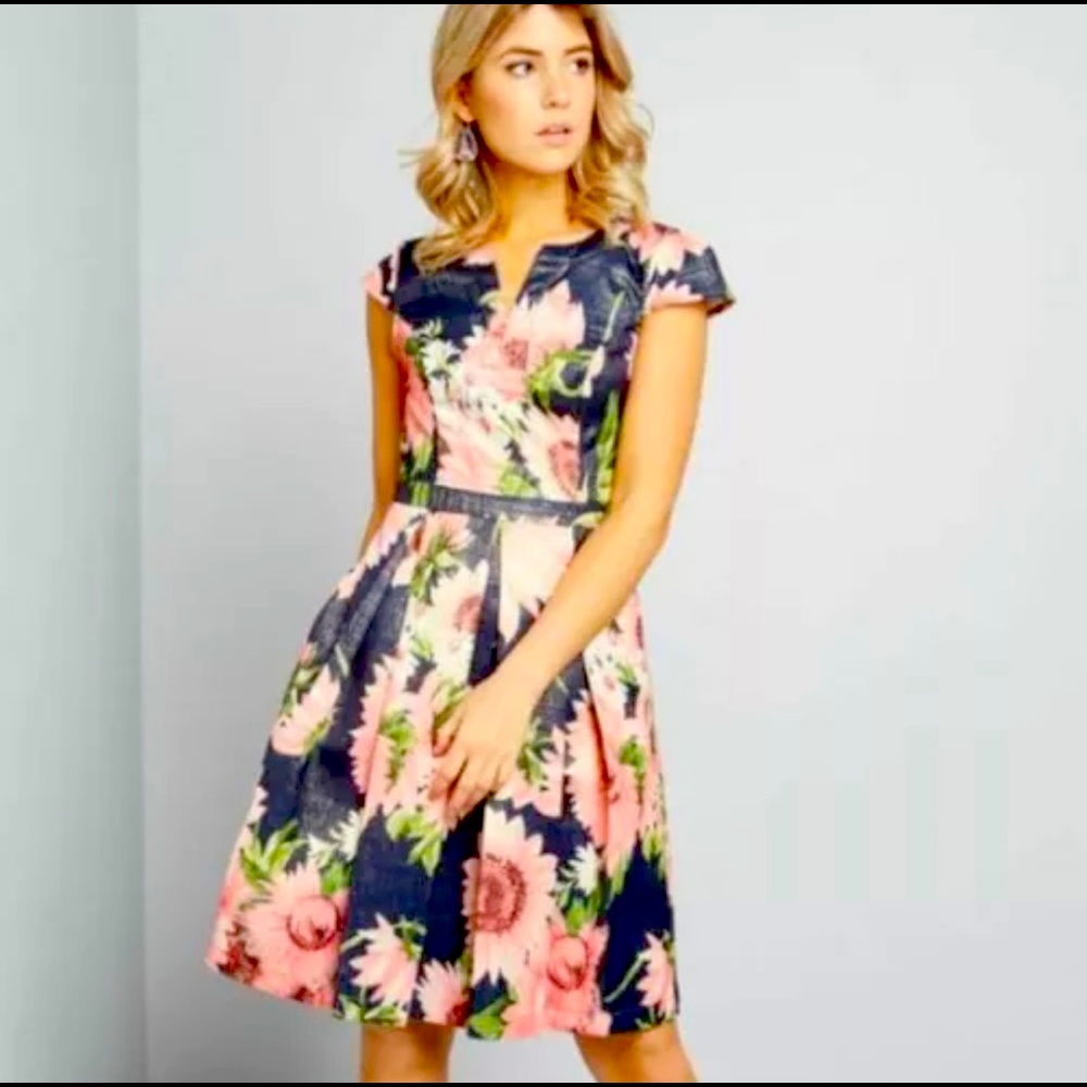 ModCloth Personal Boldness Floral Dress
